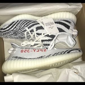 Yeezy Boost 350 v2 “Zebra”